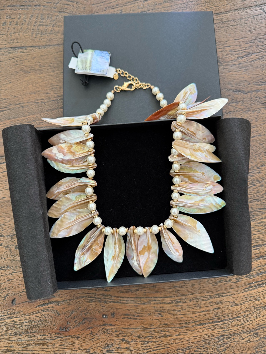 Nwt Gardenia Handmade Iridescent Shell Petal Necklace With Pearl Accents